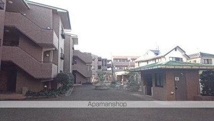 ベル富士見丘[3LDK/84.84m2]の駐車場2