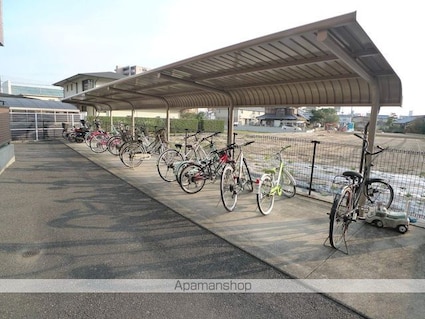 クレージュ中村[2LDK/56.1m2]の外観2