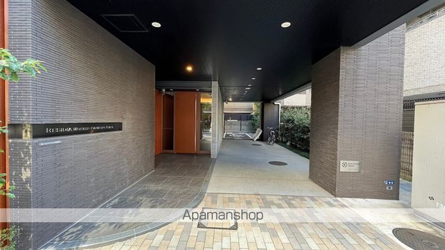 レジディア門前仲町プレイスの玄関写真