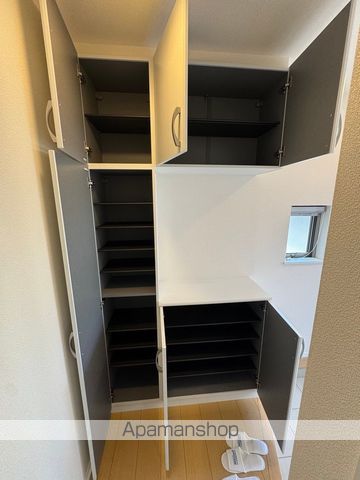 船橋市 2階建 築4年の内装写真