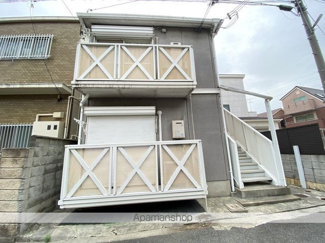 ジュネス小阪の外観写真