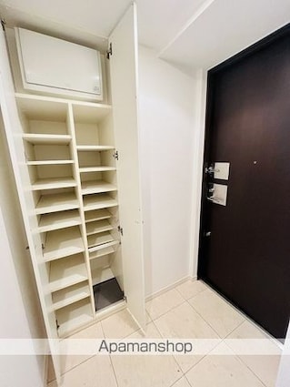 Ｇｒａｃｅ　Ｃｏｕｒｔ　Ｓｈｉｒｏｋａｎｅ[1LDK/49.51m2]の収納