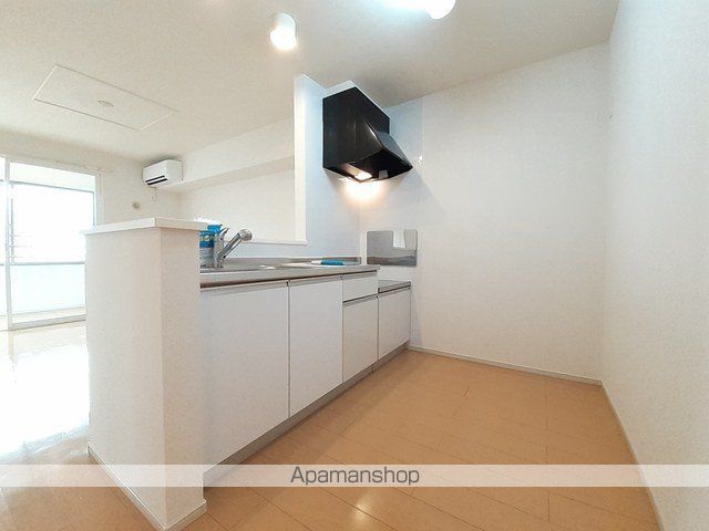 富山地鉄本線 経田駅 徒歩9分 2階建 築14年の内装写真