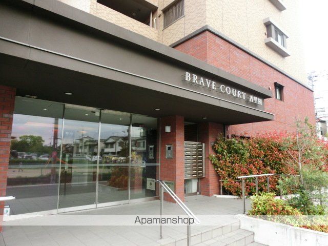 BRAVE COURT 香里園の玄関写真