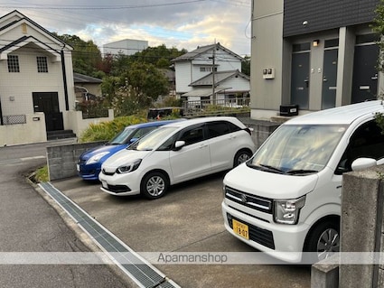 ビーナスハイツ[1K/24.35m2]の駐車場