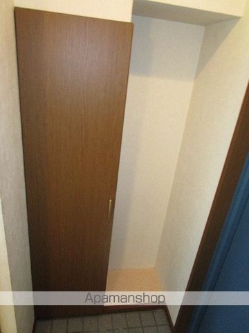 CRADLEの内装写真