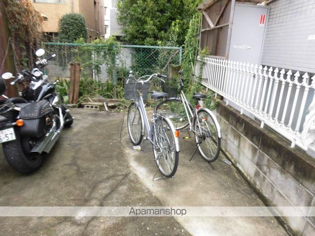 メトリブ三軒茶屋[1R/14m2]の共用部2
