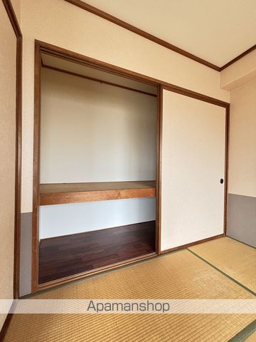 レジデンス美原B棟の内装写真