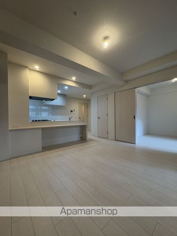 スプランディッド上本町WESTの内装写真