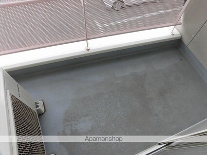 フロイデンハイムⅢ[1K/29.6m2]のバルコニー