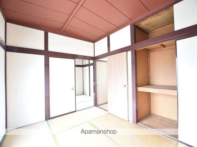 鈴木マサ江アパートの内装写真
