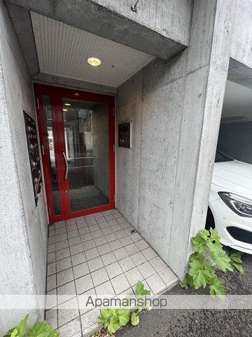 LITTLE POCKETの玄関写真