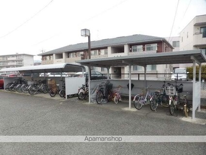 ステイツハウス栗田[4LDK/95.22m2]の駐車場2