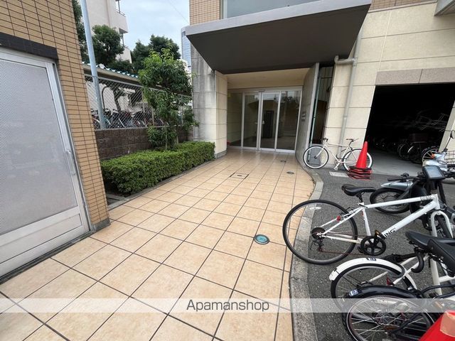 ドリームネオポリス桜ノ宮の玄関写真