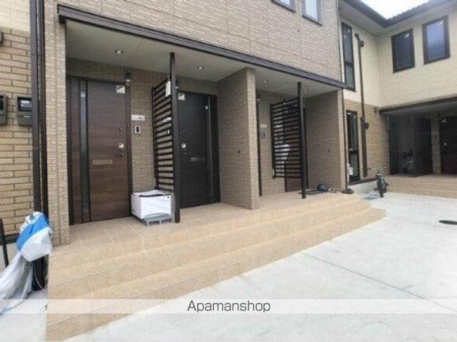 メゾン ヴォーの玄関写真