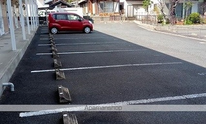 レオパレスならわ[1K/22.7m2]の駐車場