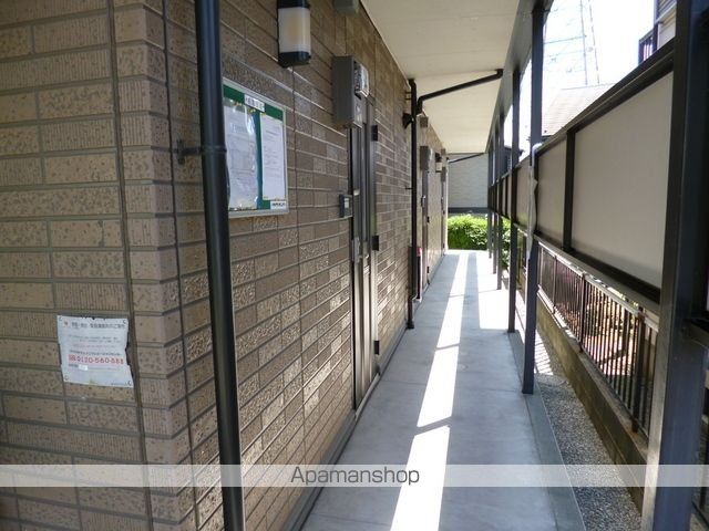 アビタシオンフレンドの玄関写真