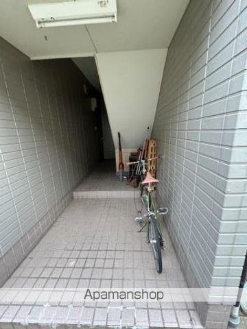 グランパズKの玄関写真