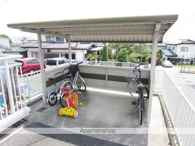 長野県長野市大字安茂里[1LDK/51.36m2]の駐車場