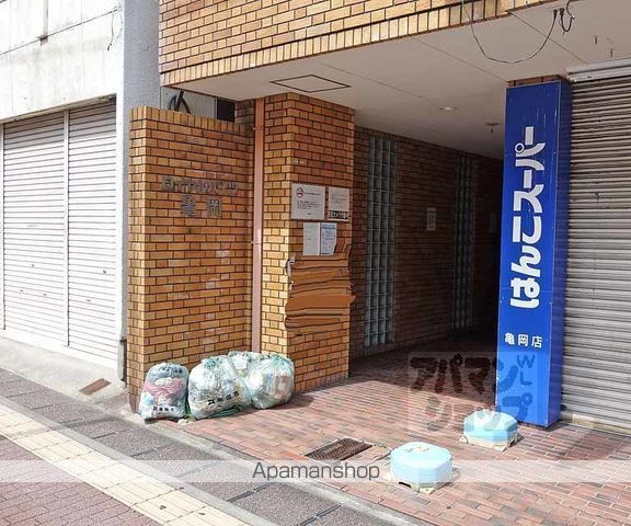 ロイヤルハイツ亀岡の玄関写真