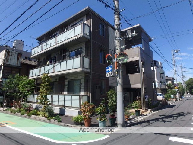 LA TELLE IIの外観写真