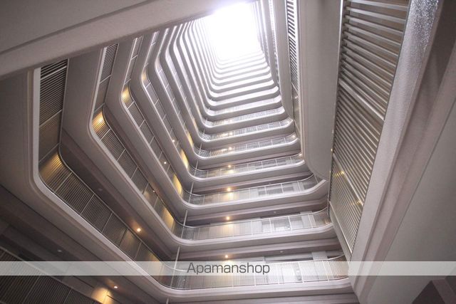 ACITYタワーズイーストの玄関写真