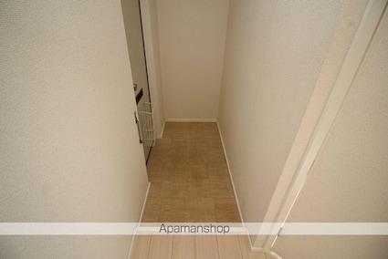 ホワイトハウス[1DK/33.95m2]の玄関