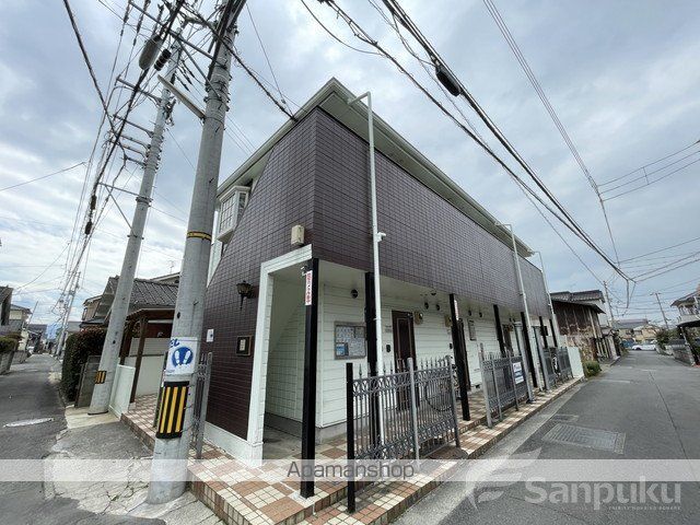 ポピュレール2号館の外観写真