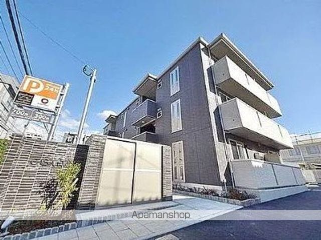 CASA白金の外観写真