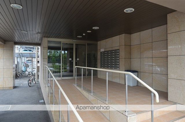 エクセラントメゾンIIの玄関写真