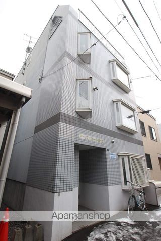 アーバンコート812の外観写真