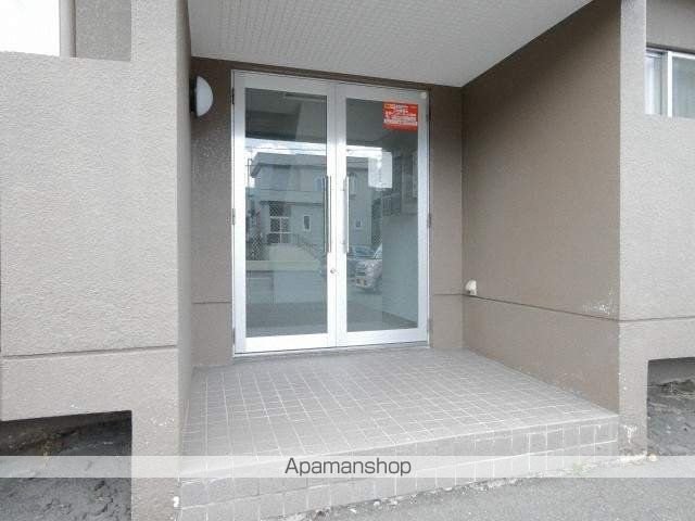 クリスタルリバー壱番館の玄関写真