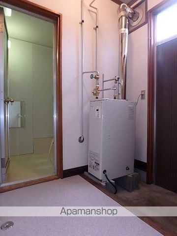 ＪＲ根室本線 芦別駅 バス乗車時間：10分 最寄りバス停で下車 徒歩8分 2階建 築46年の内装写真