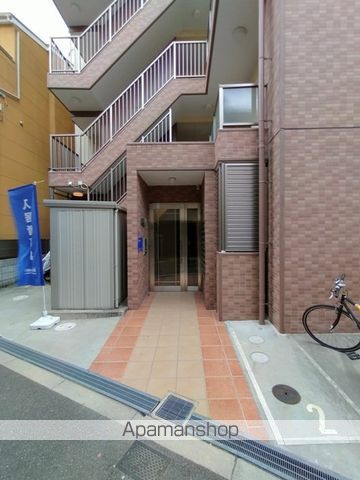 リエトコート福島の玄関写真