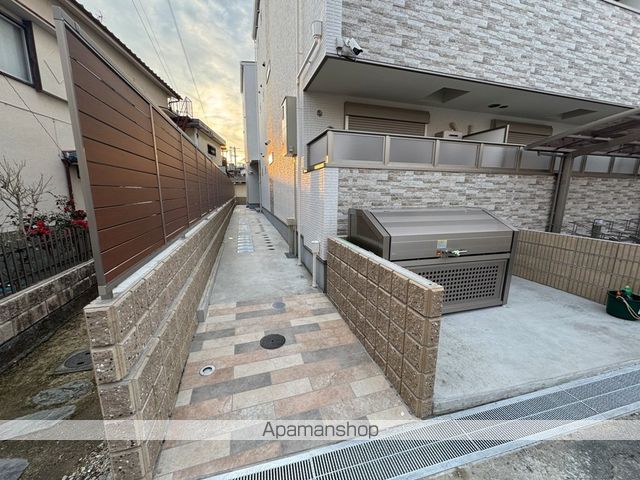 クリエオーレ私市山手の玄関写真