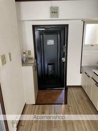 柳川ビル[1K/19.3m2]の玄関
