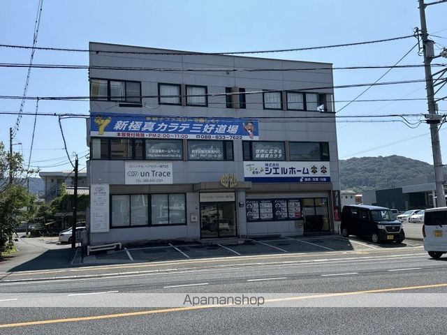 レッドハットIIの外観写真
