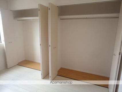 Ｐｅｅｒ　Ｍａｉｓｏｎ　Ⅱ[2LDK/61.52m2]の収納