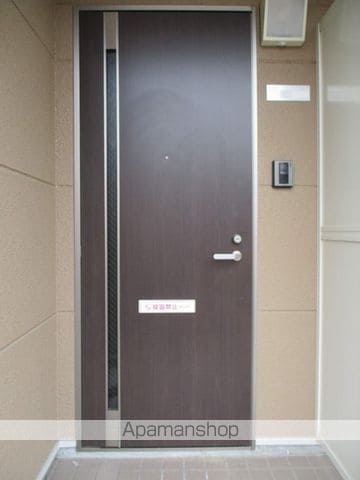 ボヌールIIの玄関写真