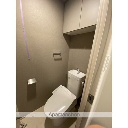 コンフォリア・リヴ千住[1K/25.29m2]のトイレ