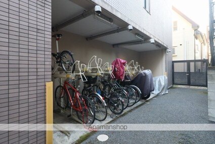 メインステージ中野坂上[1R/19.04m2]の駐車場