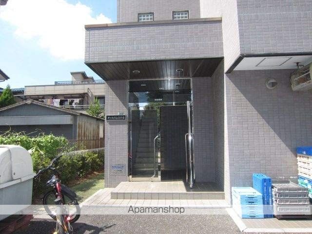 アートパレスYSの玄関写真