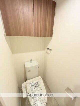 ロイヤルパークス仙台青葉通[4LDK/84.99m2]のトイレ