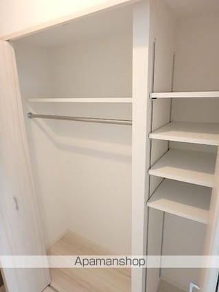 ガーラ・ステージ練馬[1K/25.38m2]の収納
