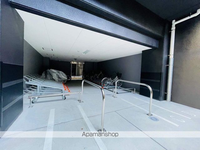 アステリ鶴舞ディオの玄関写真