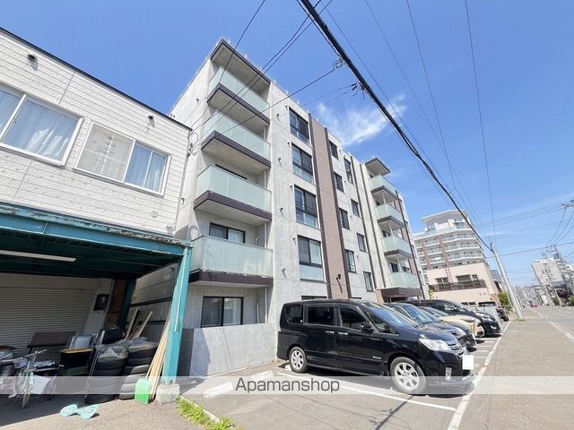 ウエリスアーバン南8条の外観写真