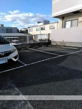 シーサイド弥生[1K/28m2]の駐車場