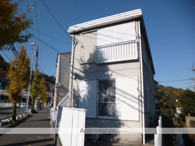 長浦ロイヤルハイツの外観写真