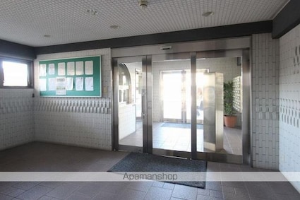 リバティハウス[2LDK/66m2]のロビー