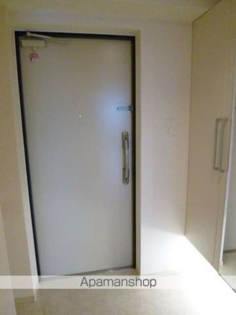 ウィステリア[2LDK/61.52m2]の玄関